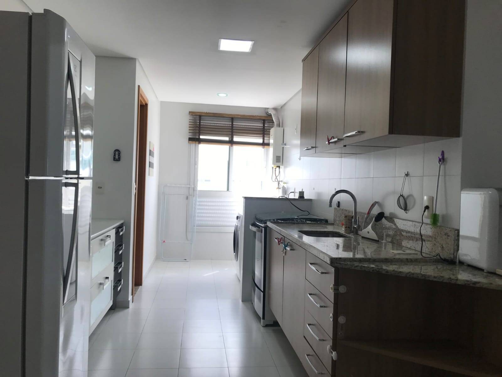 Apartamento para alugar com 3 quartos, 167m² - Foto 26