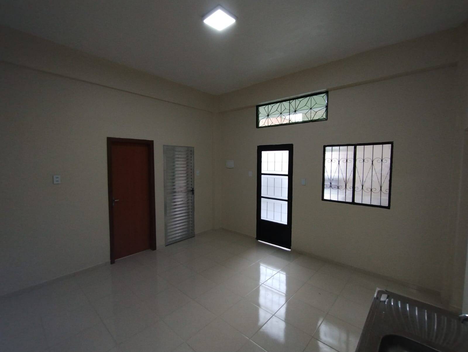 Apartamento para alugar com 2 quartos, 50m² - Foto 4