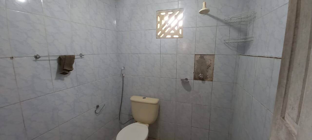 Casa à venda com 4 quartos, 200m² - Foto 10