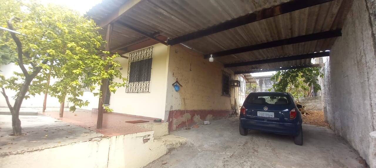 Casa à venda com 4 quartos, 200m² - Foto 5